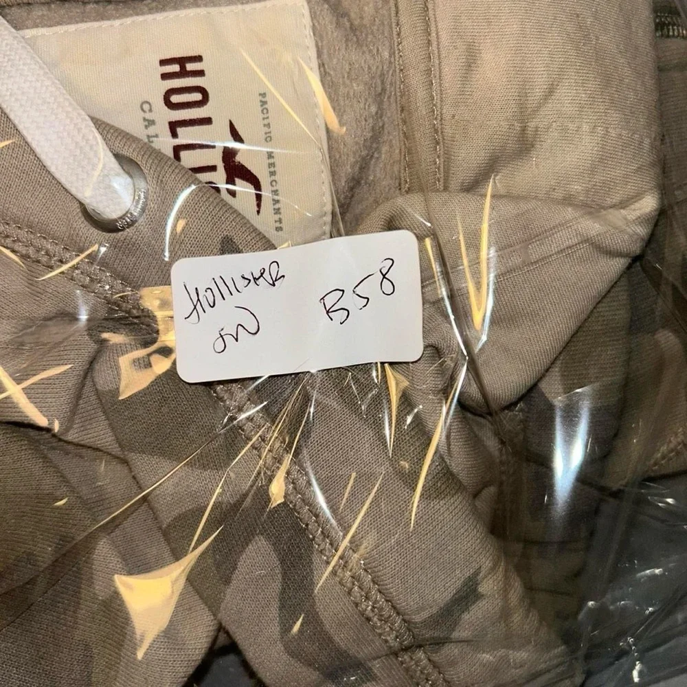 Y2K hollister camo zip up hoodie womens size L - Picture 7 of 7